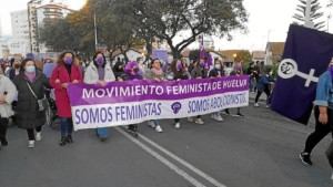 Manifestación feminista en Huelva el 8M (1)