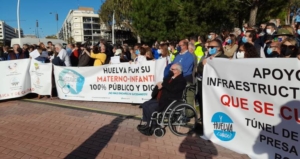 Protesta por las infraestructuras en Huelva3