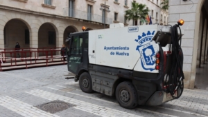 Huelva refuerza el dispositivo de limpieza de cara a Semana Santa