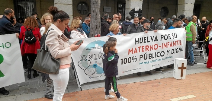 protesta Huelva sanidad pública digna ictus