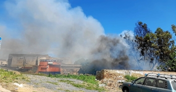 video bomberos sofocan incendio huelva