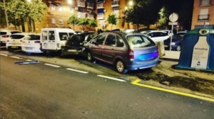 A la fuga tras causar un accidente sin carné en Huelva capital