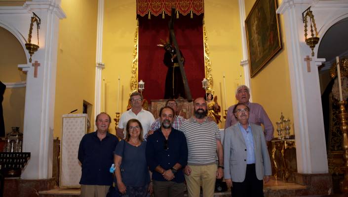 Desplegado un mural de Nuestro Padre Jesús del Calvario en su capilla