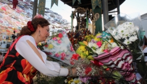 Una multitudinaria ofrenda abre la Romería de San Isidro en Cartaya