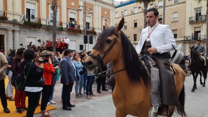 La Hermandad de Emigrantes inicia el camino al Rocío