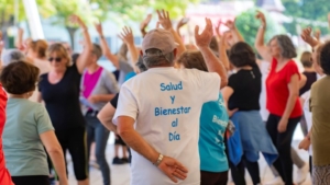 Más de 500 mayores de la capital se ejercitan al aire libre