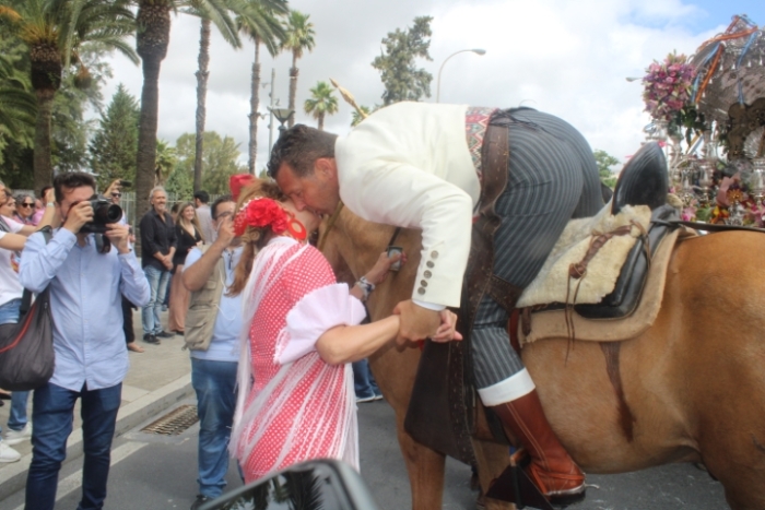 La Hermandad de Emigrantes inicia el camino al Rocío