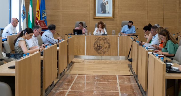 Diputación aprueba mociones defensa empleo