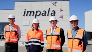 La presidenta del Puerto de Huelva visita la terminal de Impala