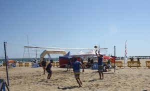 Voley playa y baloncesto 3X3 en Matalascañas y La Antilla
