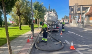 Aguas de Huelva intensifica la limpieza del alcantarillado