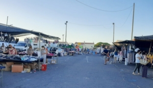 Punta Umbría celebra este lunes su último mercadillo de tarde