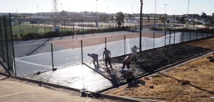 La nueva pista de tenis de Palos es ya una realidad