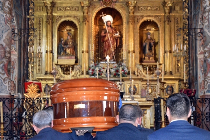 Los restos de Jesús Quintero ya descansan en el cementerio de San Juan