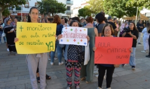 La comunidad educativa de San Juan exige a la Junta una solución definitiva para las Aulas Matinales