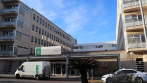 Nuevo sistema de citas por SMS del hospital Juan Ramón Jiménez motorista