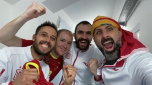 Cuatro jugadores del CDS Huelva levantan la Eurocopa de fútbol sala