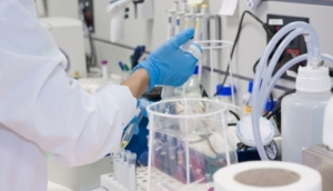 El SAS en Huelva incorpora 12 profesionales para apoyar proyectos de investigación biomédica