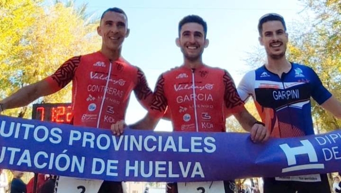 Manuel García y María del Pilar Gálvez conquistan el VIII Duatlón Cros 'Dolmen de Soto'