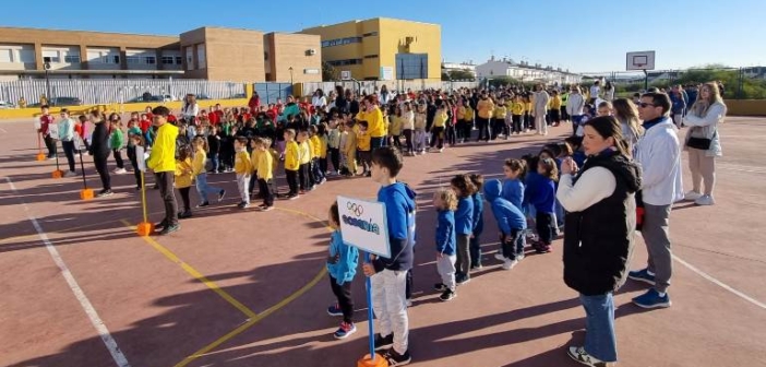 Unas olimpiadas para celebrar el Día de la Paz en el CEIP Pura Domínguez de Aljaraque