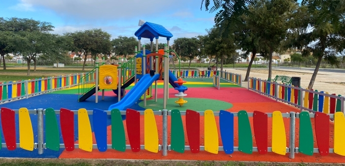 Mejoras en varios parques públicos de Corrales