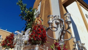 Huelva vive con emoción la procesión de su patrón San Sebastián