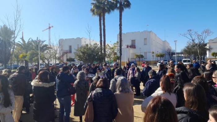 Silencio para llorar a Andrea, Daniel y Sara, los estudiantes fallecidos en el incendio