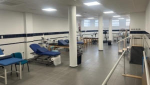 El centro de salud de Lepe estrena nueva sala de fisioterapia y rehabilitación