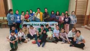 Escolares de Calañas disfrutan de un día de cine con los Hermanos Lagares