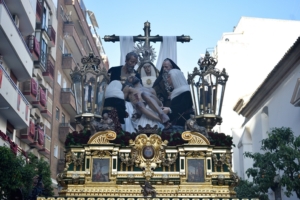 Imágenes del Miércoles Santo en Huelva 2023 Santa Cruz