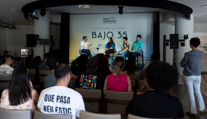 'Bajo 35' se convierte en el mayor encuentro de poetas jóvenes iberoamericanos celebrado en España