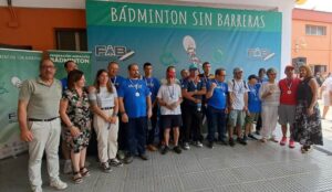 La delegada de Turismo muestra el apoyo de la Junta al programa Bádminton Sin Barreras