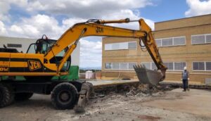 El hospital de Riotinto inicia la construcción de la nueva unidad de resonancia magnética