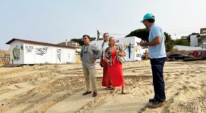 Cansino anuncia el cierre “por seguridad” de algunos accesos a la playa de El Portil