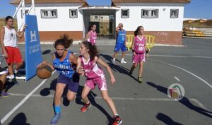 La primera prueba del Circuito Provincial 3x3 de Baloncesto se juega este jueves en Islantilla