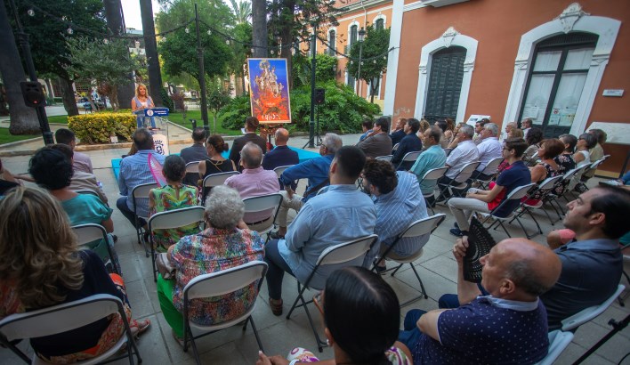 Un cartel de Jesús Ossorno anuncia los cultos de la Virgen del Carmen en Huelva