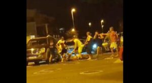 Una multitudinaria pelea se salda con dos detenidos y varios heridos en El Portil