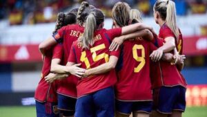 Seleccion femenina de futbol pantalla gigante