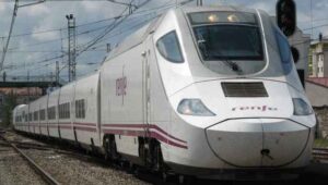 Estos son los nuevos horarios de los trenes Alvia de Huelva a Madrid AVE