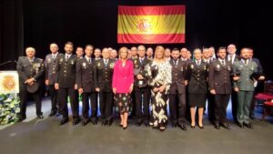 La Policía distingue a 17 de sus agentes en Huelva con la medalla al mérito con distintivo blanco