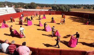 Nace la 'Escuela Taurina de Huelva', que estará presidida por el 'Litri'