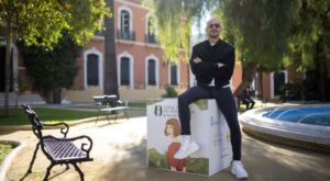 Juan Sebastián Torales presenta ‘Almamula’ ante un público onubense "desprejuiciado"