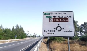 La Junta anuncia partidas presupuestarias para el tercer carril de Almonte a El Rocío en 2024