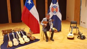 Las guitarras del músico de Aracena José Luis Pastor conquistan Chile