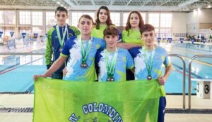 José Mari y Agu, del Fusión Colombino Lepe, campeones de Andalucía de natación infantil