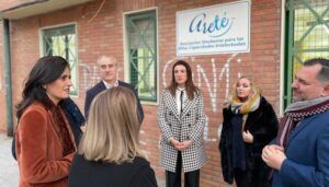 La asociación Areté ya presta servicio en un local alquilado por la Junta en Huelva