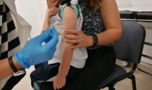 Salud activa este miércoles en Huelva 28 puntos para vacunar sin cita de la gripe a niños