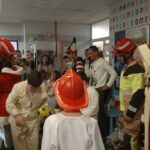 La emocionante visita de Papá Noel a los niños hospitalizados en Huelva