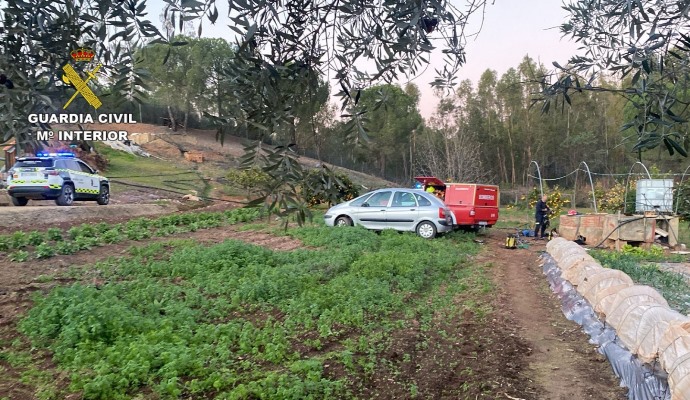 Un hombre de avanzada edad, atrapado tras caer a un pozo próximo a Valverde