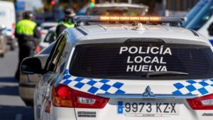 Un menor sin carné, pillado al volante en Huelva con su padre ebrio de copiloto